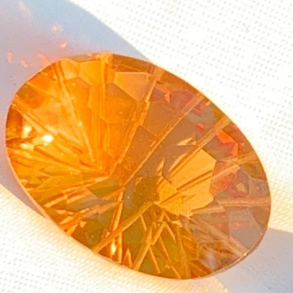 9.30 Carats Natural Citrine Nice Cut Gemstone - Picture 13 of 17